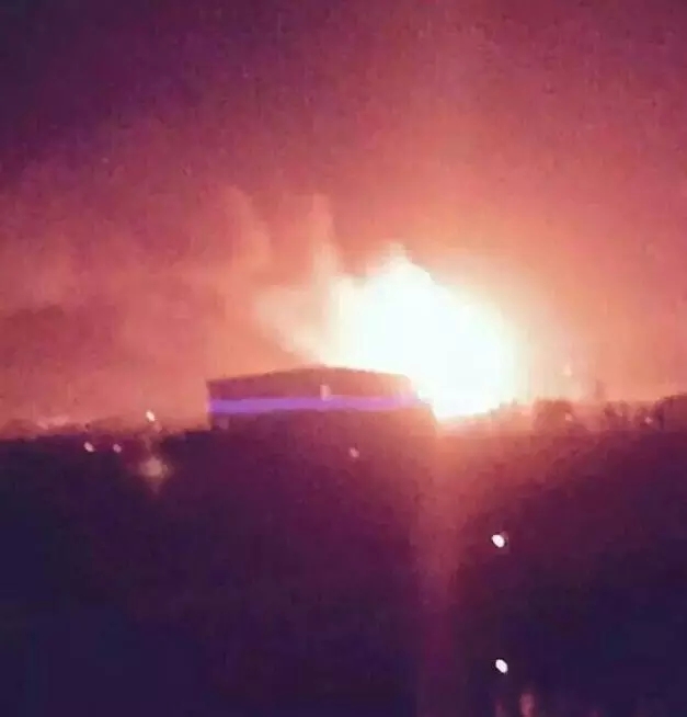 ������ը�F��