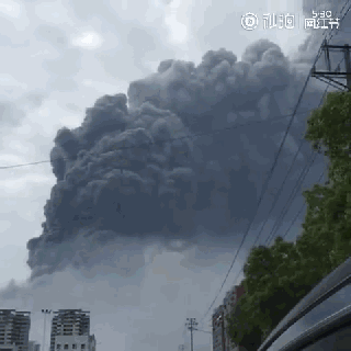 ������(d��ng)�(y��ng)һ��늏S��ը���F(xi��n)��(ch��ng)���m�L�L