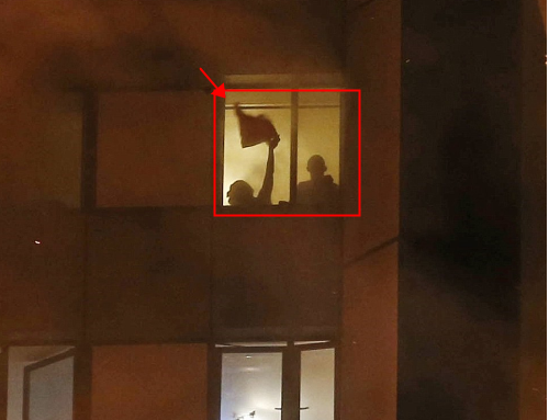 ���ش���е������·������죬��(du��)������ƴ���]��